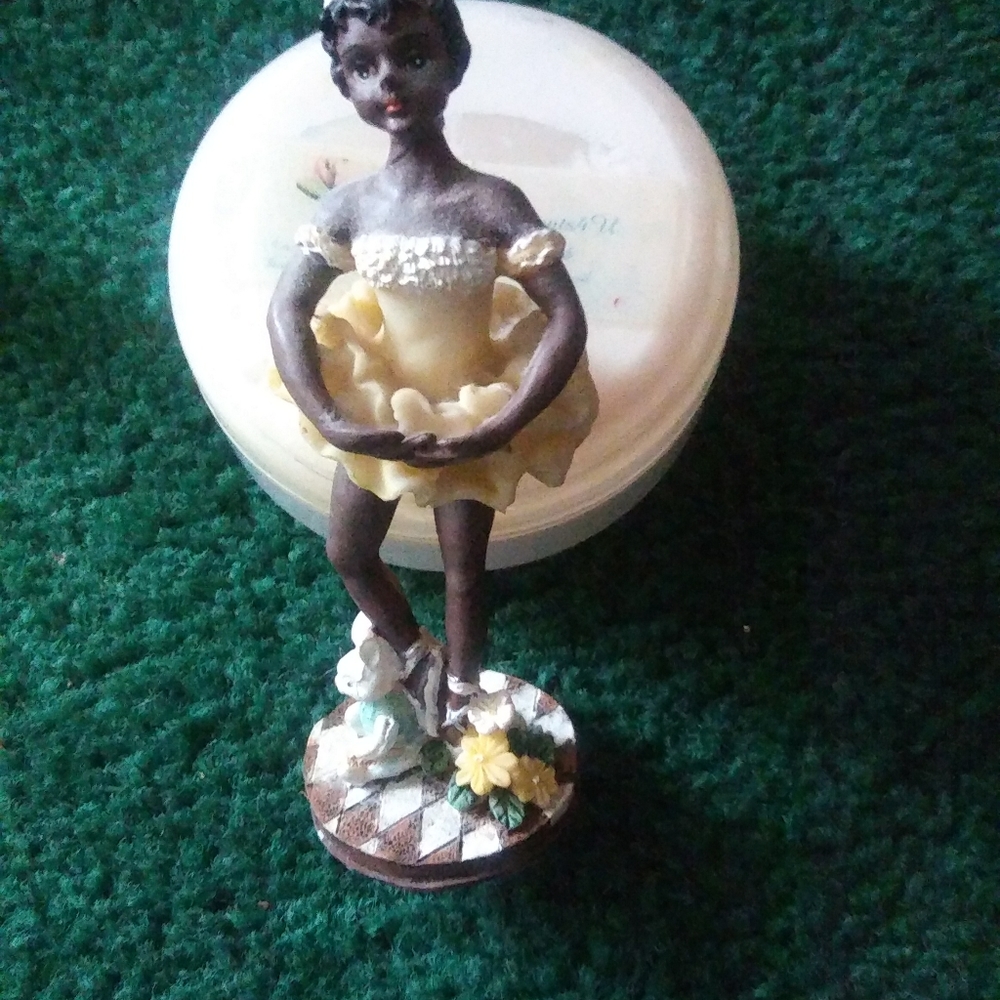 Figurine